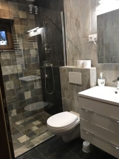 Helena Apartman7
