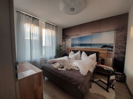 Happiness Apartman44