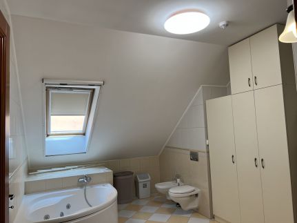 Merényi Luxus Apartman13