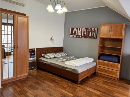 Merényi Luxus Apartman6