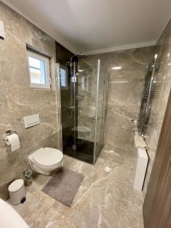 Lisza Apartman13