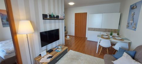 Club 218 Sunset Gold Wellness11