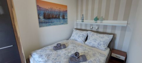 Club 218 Sunset Gold Wellness7