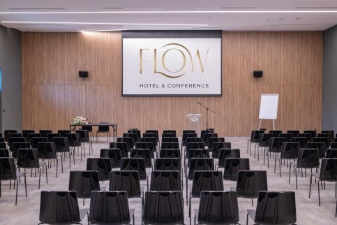 Flow Hotel & Conference70
