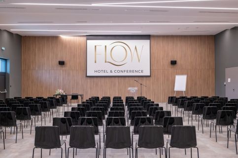 Flow Hotel & Conference72