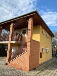 Rózsa Lak Apartman1