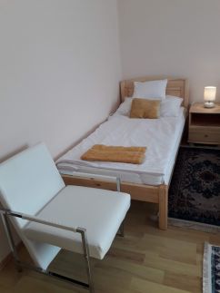 Golden Apartman12