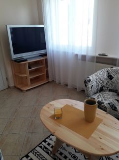 Golden Apartman6