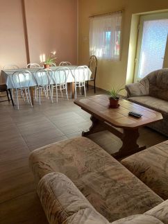 Dóra Apartman Balatonfenyves1