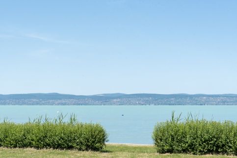 Balaton Lakeside Residence2