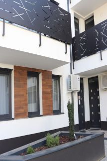 Bee You Apartman1