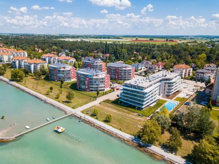MF Coral Beach Apartment8