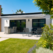 Pura Vida House****
