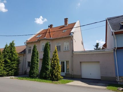 Zoli Kölcsey 19 Villa