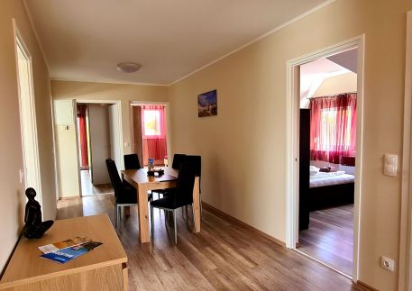 Nap-Hold Apartman Keszthely