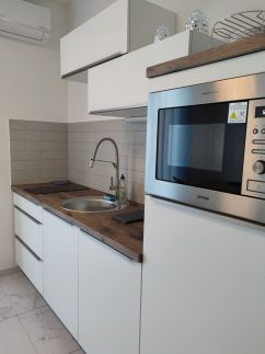 Pe-Ki Szabadidős Apartman8