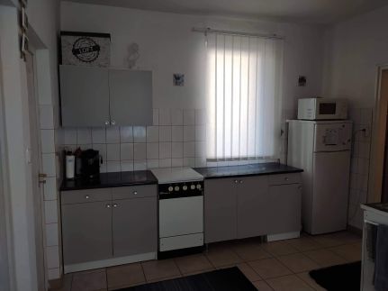 Reni Apartman8