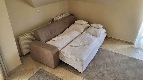 Völgyhíd Apartmanház11