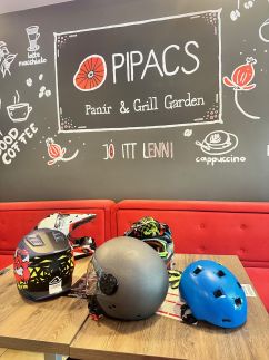 Pipacs Panír & Grill Garden Vendégház34