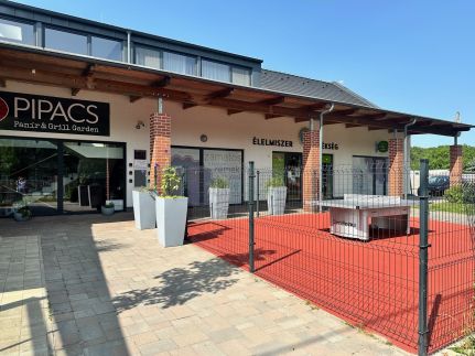 Pipacs Panír & Grill Garden Vendégház41