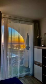 Top Sunset Beach Apartman18