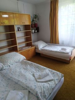 Tóth Family Apartman12
