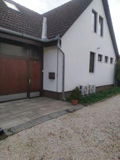 Tóth Family Apartman16