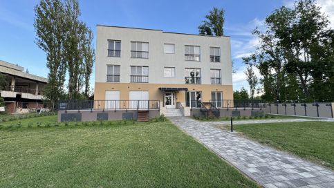 Albert Apartman11