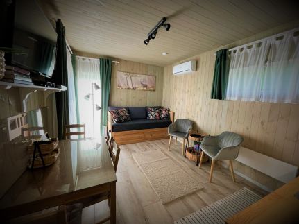 Forest House Vendégházak28
