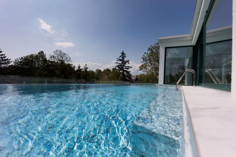 Villa Bauhaus Penthouse Wellness Apartman 112