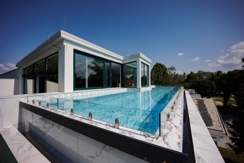 Villa Bauhaus Penthouse Wellness Apartman 16