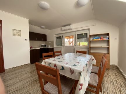 Csilla Apartman1