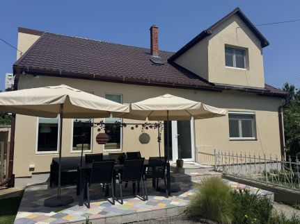 Feleségem Akarattya Vendégház43