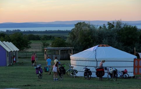 Dharma Mentett Állatok Kertje Bungalók & Farmping1