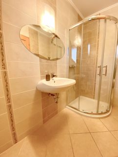 Hunor Napsugár Apartman11