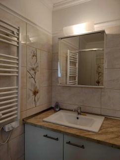 Cserháti St.Hildegard eldugott völgy Faház17