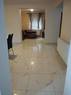 NADENKA & MGR. Vendégház8