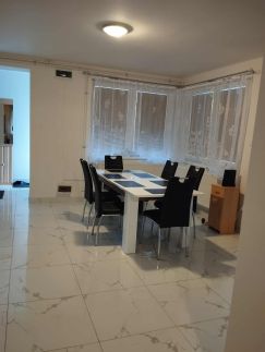 NADENKA & MGR. Vendégház9