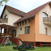 Tópart Panzió
