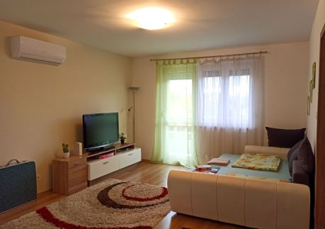 Nagyerdő Simonyi úti Apartman7