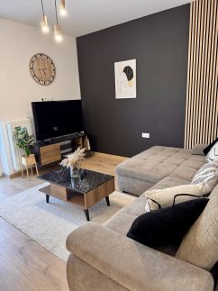Lake Town Apartments I2
