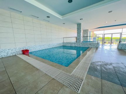 Club218 Red Wellness Apartman13
