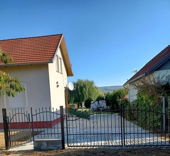 Gyöngyház Vendégház21