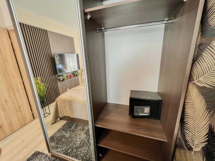 Villa Bauhaus Labi Garden Wellness Apartman12