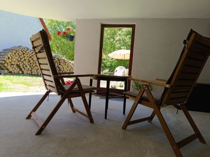 Szuterén Apartmanház25