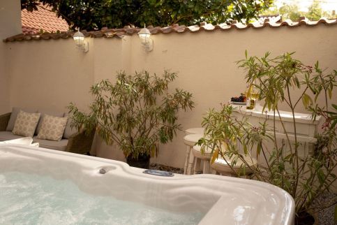 EgerCottages - La Maison24