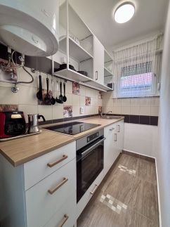 Holiday House Apartmanok17