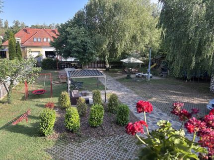 Holiday House Apartmanok20