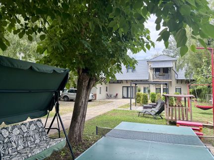 Holiday House Apartmanok28