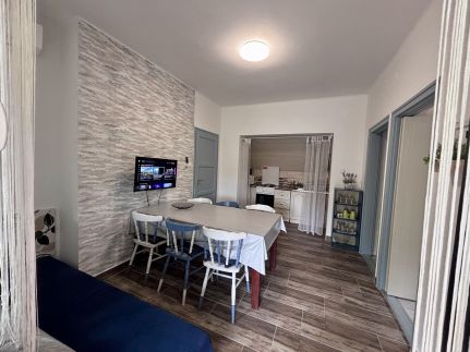 Holiday House Apartmanok34